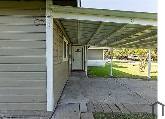 4th image of 217 Cedar Dr
