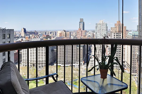 Sold by Corcoran | media 22