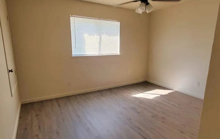 1638 W North Bear Creek Dr — Photo 7