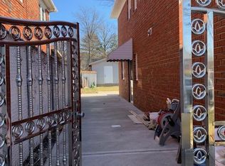 258 N Railroad Ave, Staten Island, NY 10304