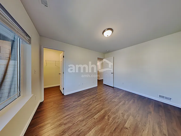 9510 187th St E — Photo 15