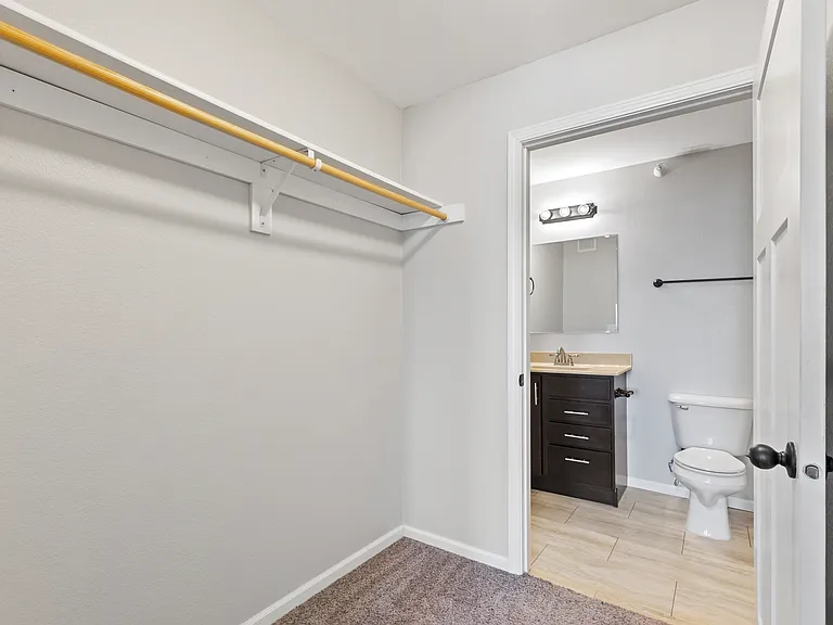 1260 E Minnesota St #106 — Photo 11