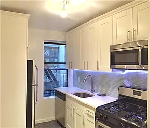 Rented by Century 21 Metropolitan