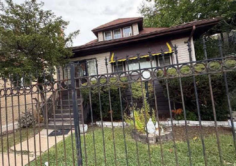 1st image of 1007 N Laramie Ave