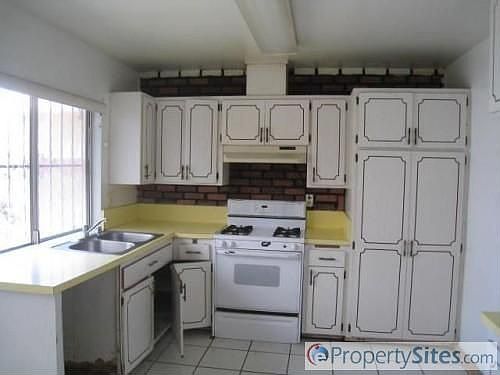 3rd image of 7446 San Vicente St