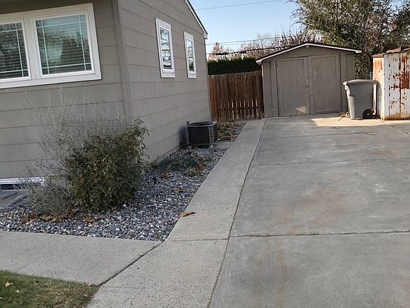 2nd image of 805 Wright Ave