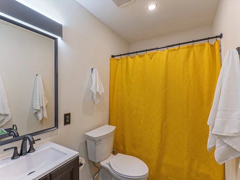 1133 S Farmer Ave #4 — Photo 13