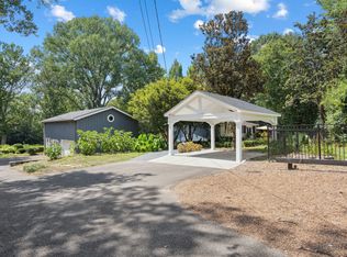 9032 S Harpeth Ct, Nashville, TN 37221