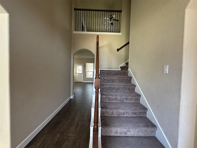2438 Garden Falls Dr — Photo 13
