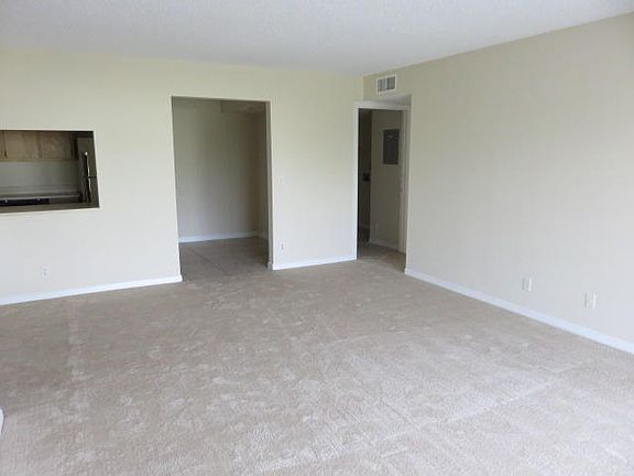 4th image of 3664 Alder Dr APT B2