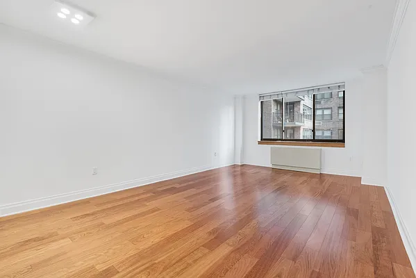 Rented by Compass | media 45