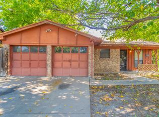 9204 Farmers Rd, Fort Worth, TX 76108