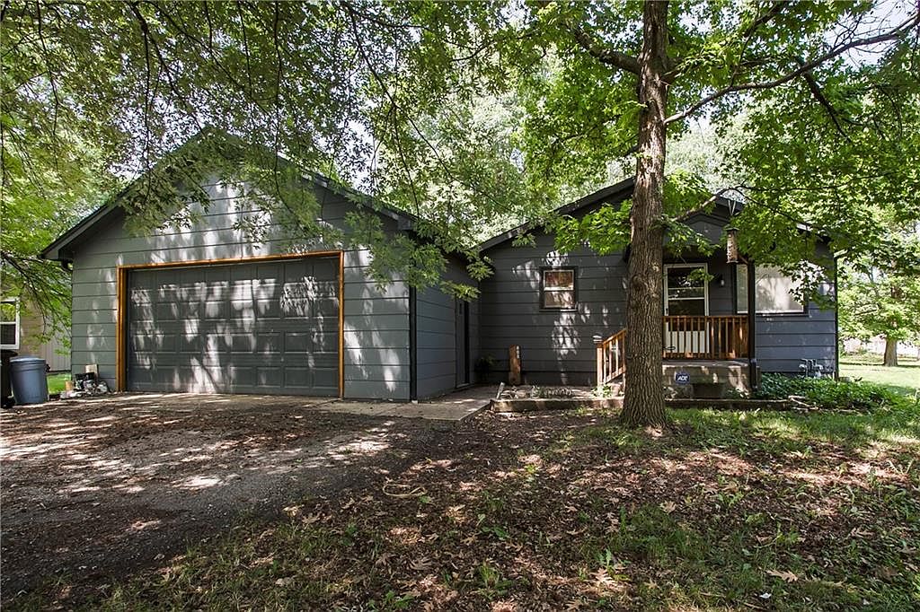 805 S Buckeye St, Garden City, MO 64747 MLS 2440959 Zillow