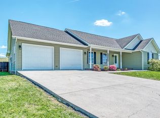 17567 Bridle Dr, Abingdon, VA 24210