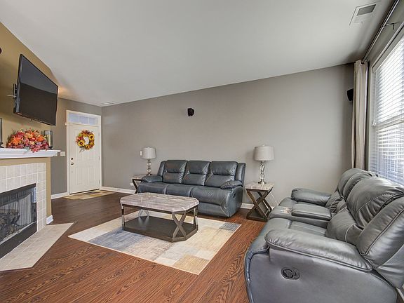 4th image of 364 Chesapeake Ln