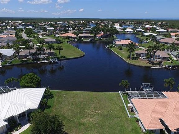 4th image of 513 Port Bendres Dr
