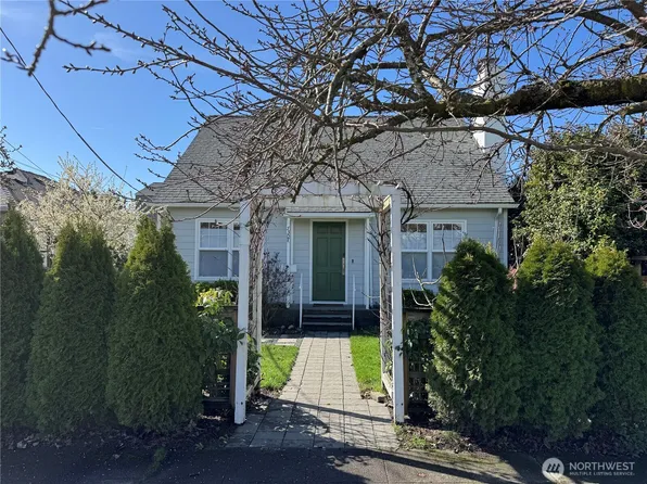 7307 12th Avenue NE, Seattle, WA 98115