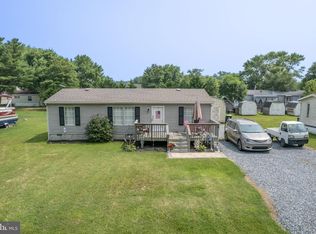 36567 Dover St, Ocean View, DE 19970