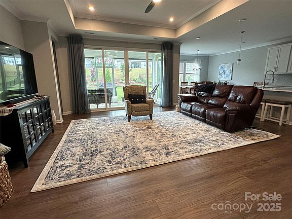 3rd image of 7057 Kingfisher Way