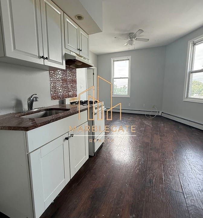 1st image of 1215 43rd St #6F