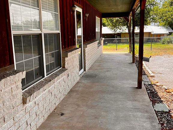 3rd image of 306 Mary Lynn Dr
