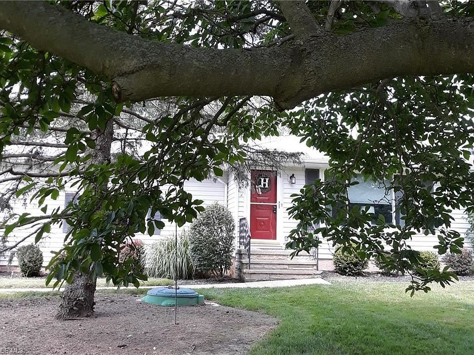2nd image of 565 Rehwinkle Rd