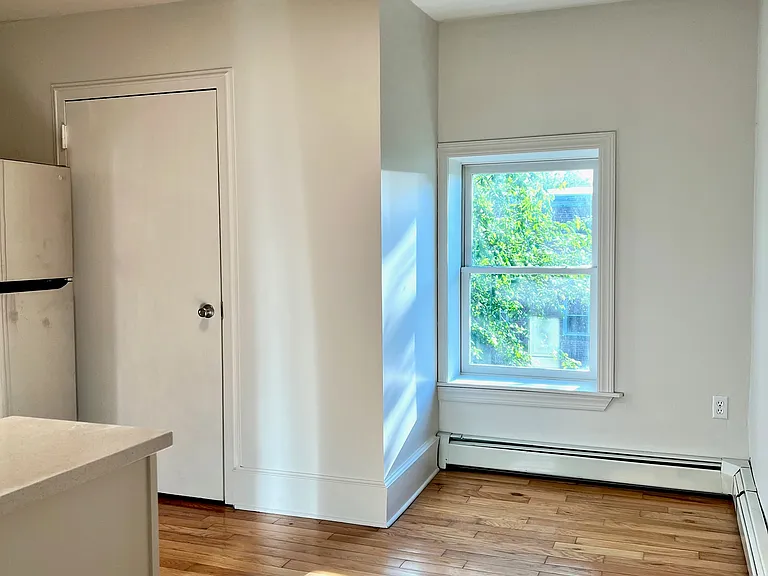 201 Liberty St #2 — Photo 14