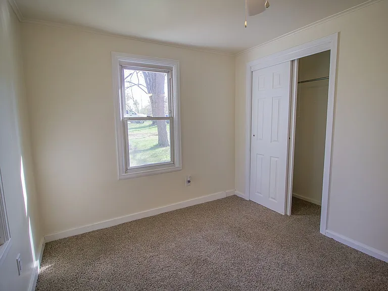 934 Mohegan Rd — Photo 14