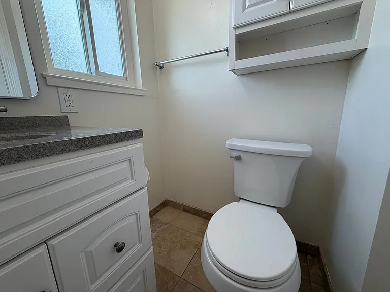10495 Malaga Way — Photo 12
