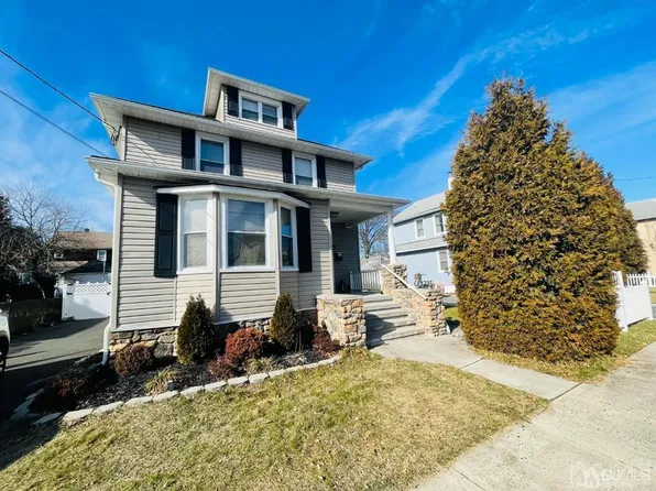 255 N 4th Ave, Manville, NJ 08835