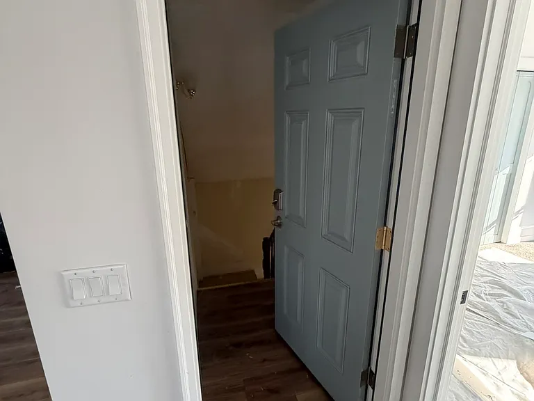 Front entrance to main room.