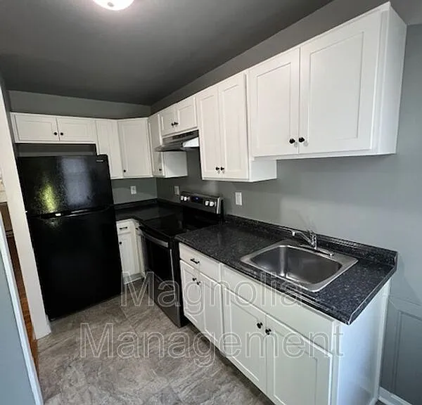 1214 Parham St #1 — Photo 5