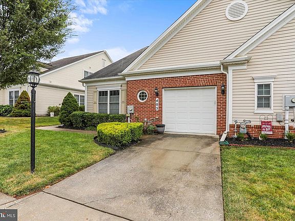 4th image of 405 Clubside Dr #303