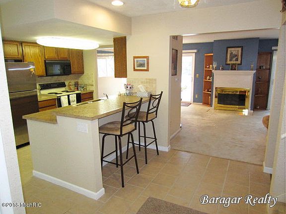 4th image of 4160 N Norway St SE #25