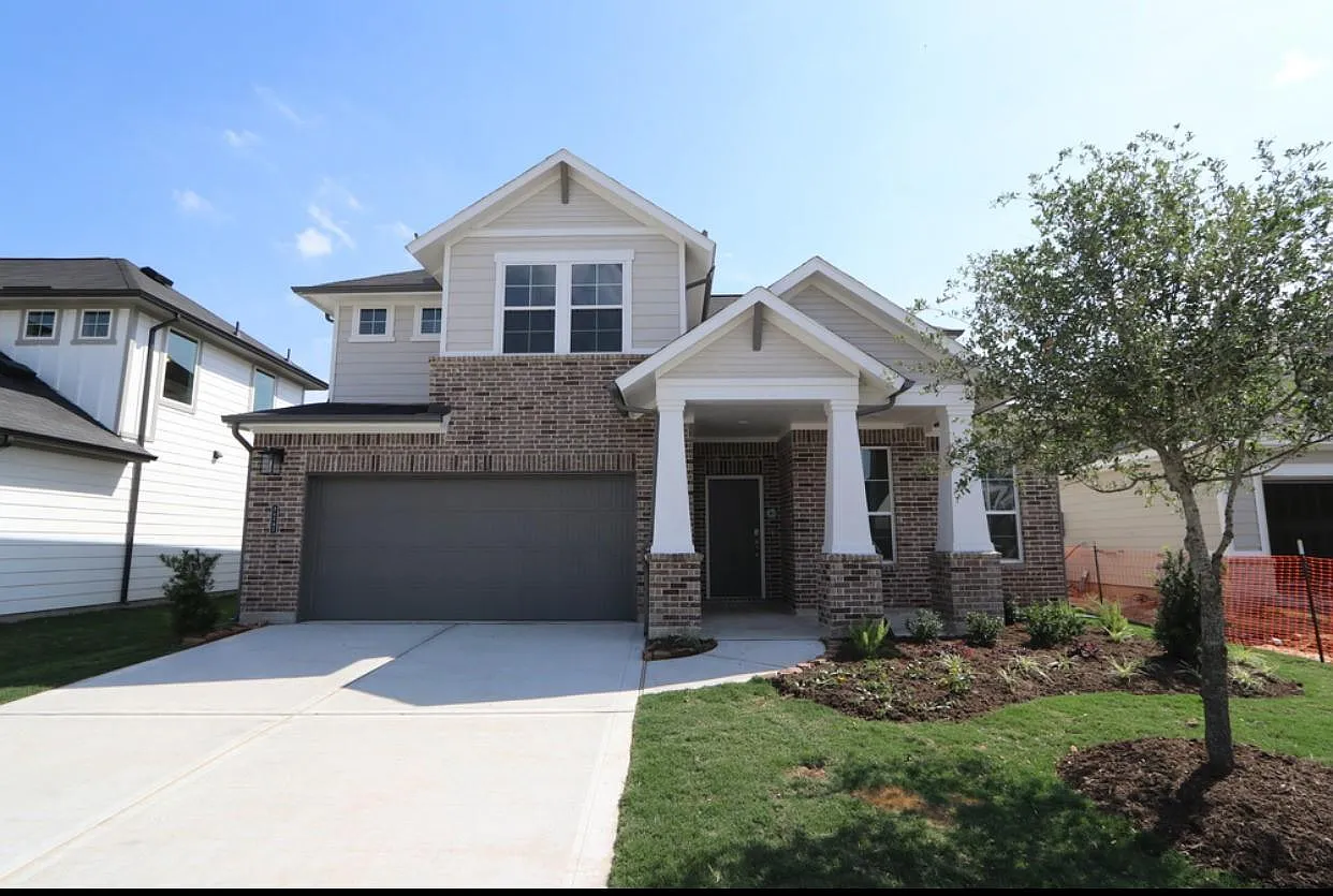 5 bed, 3.0 bath, 2545 sqft, $3,800 — Photo 1