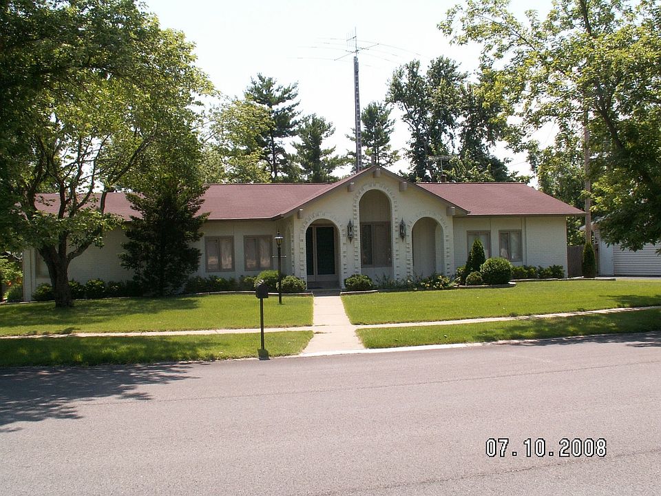 1st image of 13212 Amiot Dr