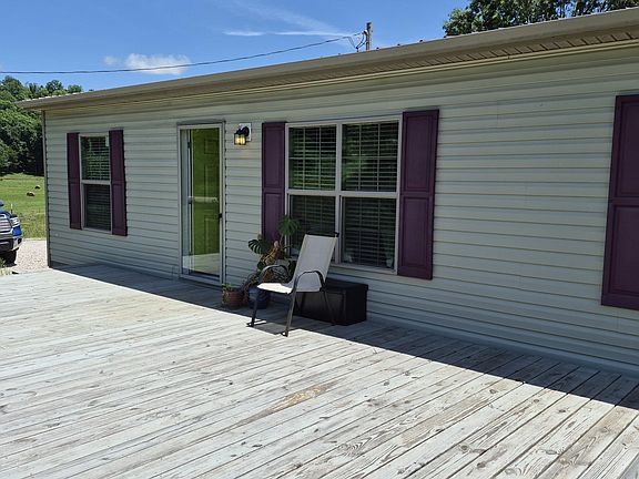 5th image of 100 James Latham Rd