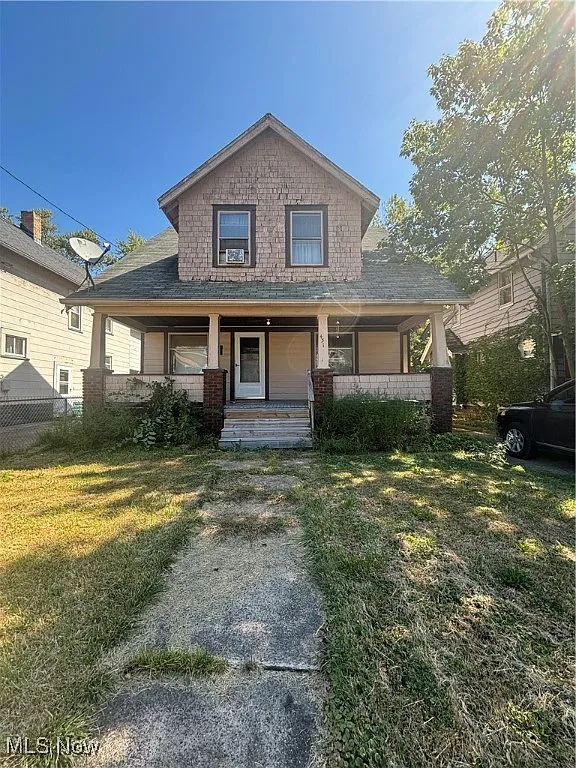 451 Homewood Ave SE photo 1