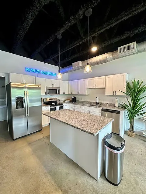 293 Plus Park Blvd #106