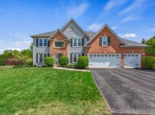 2401 Bainbridge Blvd, West Chicago, IL 60185