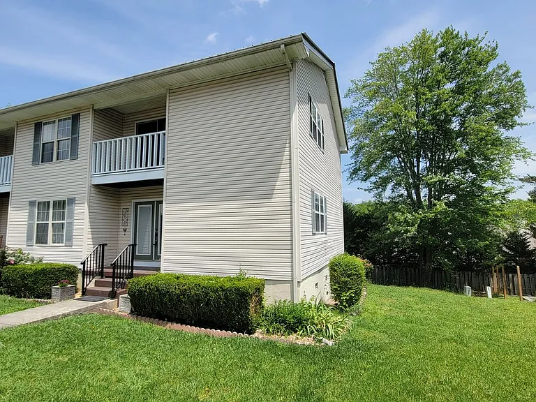 63C Eastgate Cir — Photo 18