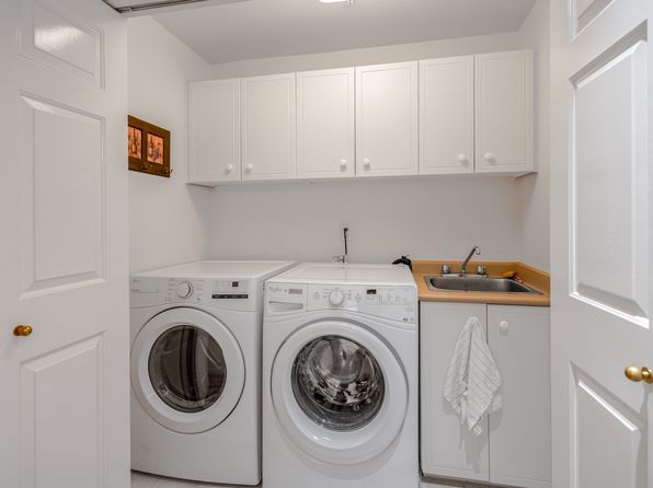 3 bedroom rental in Vancouver — photo 4