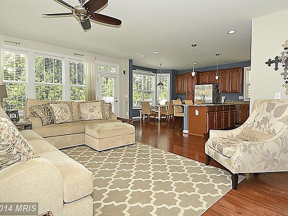 5th image of 7951 Almeda Ct