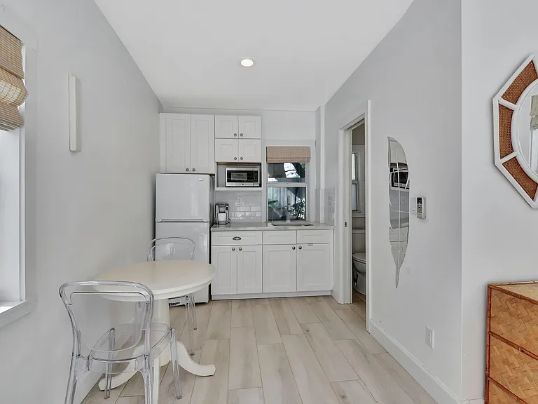 414 NE 7th Ave — Photo 27