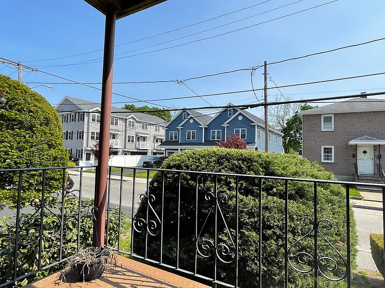 79 Central St #5 — Photo 10