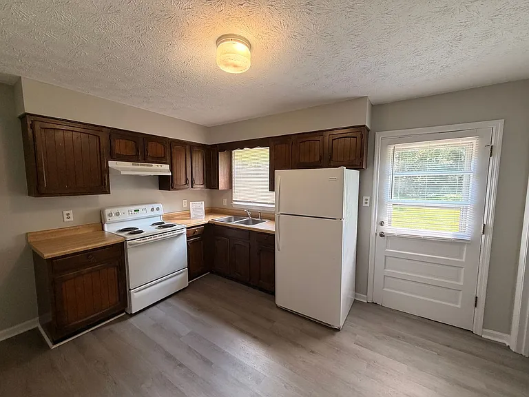 314 Walters Ln — Photo 24