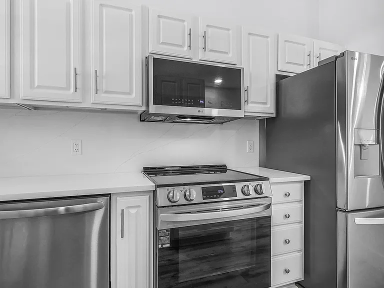 11903 Apache Ave #3 — Photo 8