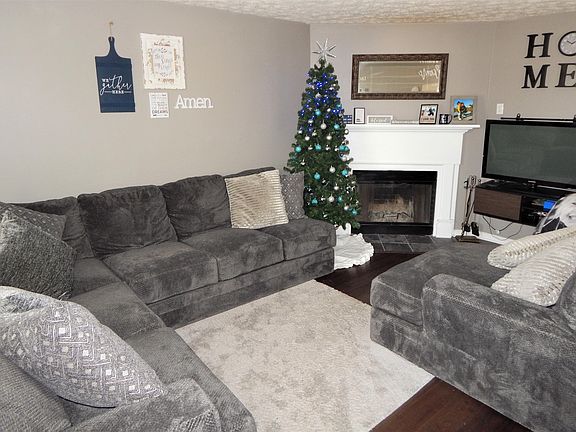 2nd image of 4777 Brierley Dr