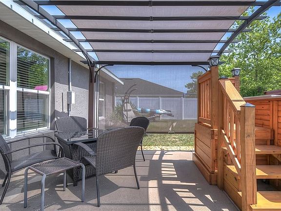 3rd image of 16134 Vine Cliff Ave
