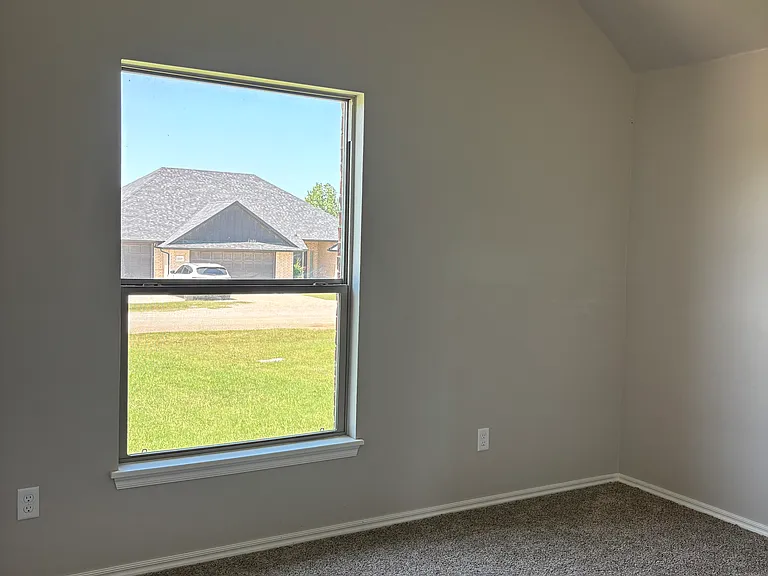 2209 E Grassland Ln — Photo 19